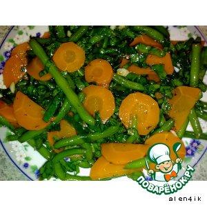Салат из моркови, шпината и зеленой фасоли