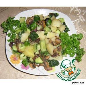 Картофельный салат с огурцами и грибами