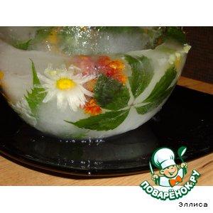 Рецепт: Ледяная чаша с живыми цветами