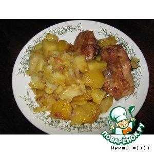 Рецепт: Куриные бедрышки с картофелем и ананасами в рукаве