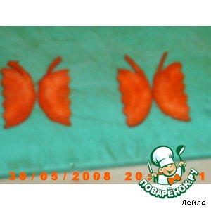 Рецепт: Украшение из моркови Бабочки