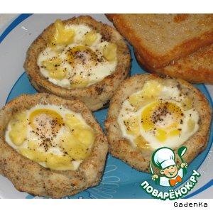 Рецепт: Картофельные гнезда с перепелиными яйцами