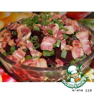 Рецепт: Салат из запеченной свеклы с беконом