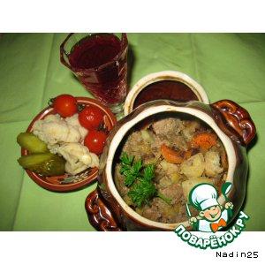 Рецепт: Печень индейки с овощами в сметанно-винном соусе