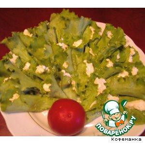 Рецепт: Сырная закуска на листьях салата