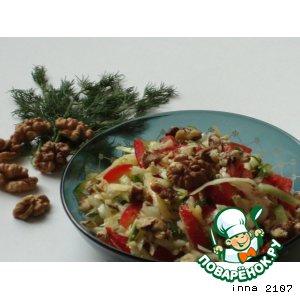 Рецепт: Капустный салат с сыром и грецкими орехами