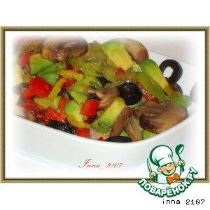Рецепт: Салат из шампиньонов с авокадо
