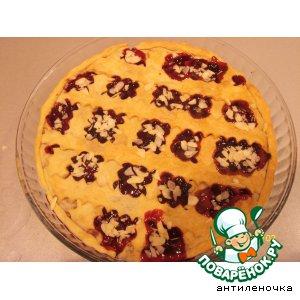 Рецепт: Слоеный пирог с вишневой начинкой