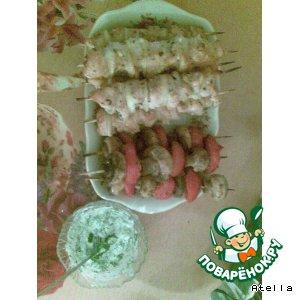 Рецепт: Шашлычки куриные и овощные с соусом