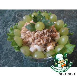 Рецепт: Салат с курицей, черносливом и корнем сельдерея