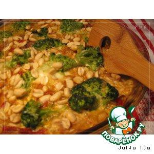 Рецепт: Рыба с овощами и арахисом в сливочно-сырном соусе