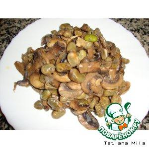 Рецепт: Закуска из грибов с бобами