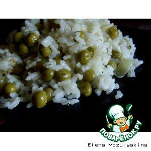 Рецепт: Рис с зеленым горошком, луком и тимьяном