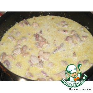 Рецепт: Курица с беконом в сливочном соусе