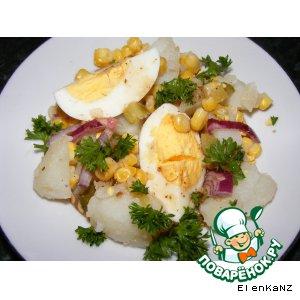 Рецепт: Картофельный салат с кукурузой и корнишонами