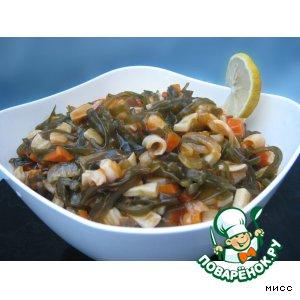 Рецепт: Солянка из морской капусты и кальмара