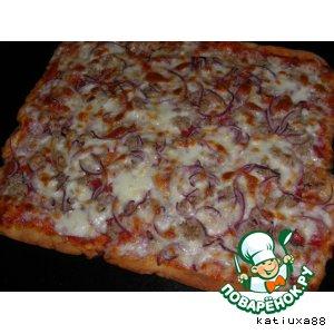 Рецепт: Пицца с тунцом и луком