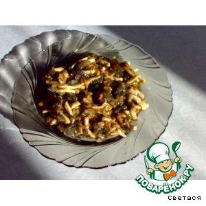 Рецепт: Солянка из морской капусты с кальмаром