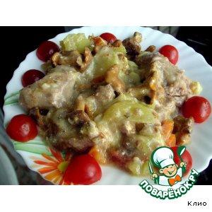 Рецепт: Горшочек с овощами, мясом и лисичками в сметане