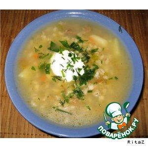 Легкий суп с солеными огурцами