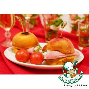 Рецепт: Гриллованые персики с ветчиной и моцареллой