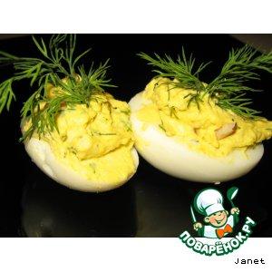 Рецепт: Фаршированные яйца Хреновые