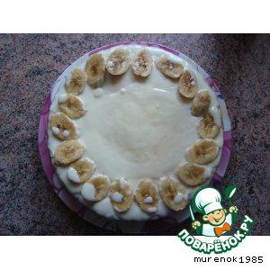 Рецепт: Бисквит с бананово-сметанным кремом