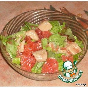 Рецепт: Салат из грейпфрутов и гребешков