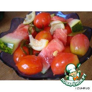 Рецепт: Ассорти из помидор и арбуза