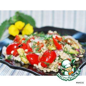 Рецепт: Тeплый салат из перловки с овощами