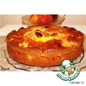 Рецепт: Пирог с персиками и орехами пекан