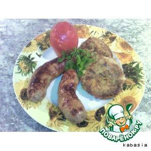 Рецепт: Мясные колбаски Карнацей с картофляниками