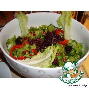 Рецепт: Зеленый салат с грушей с медово-горчичным маринадом