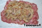Мясной рулет с грибами в овощном соусе ингредиенты